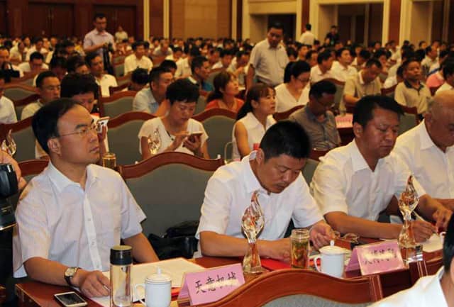 天意機(jī)械榮獲“第五屆濟(jì)寧市市長質(zhì)量獎(jiǎng)提名獎(jiǎng)